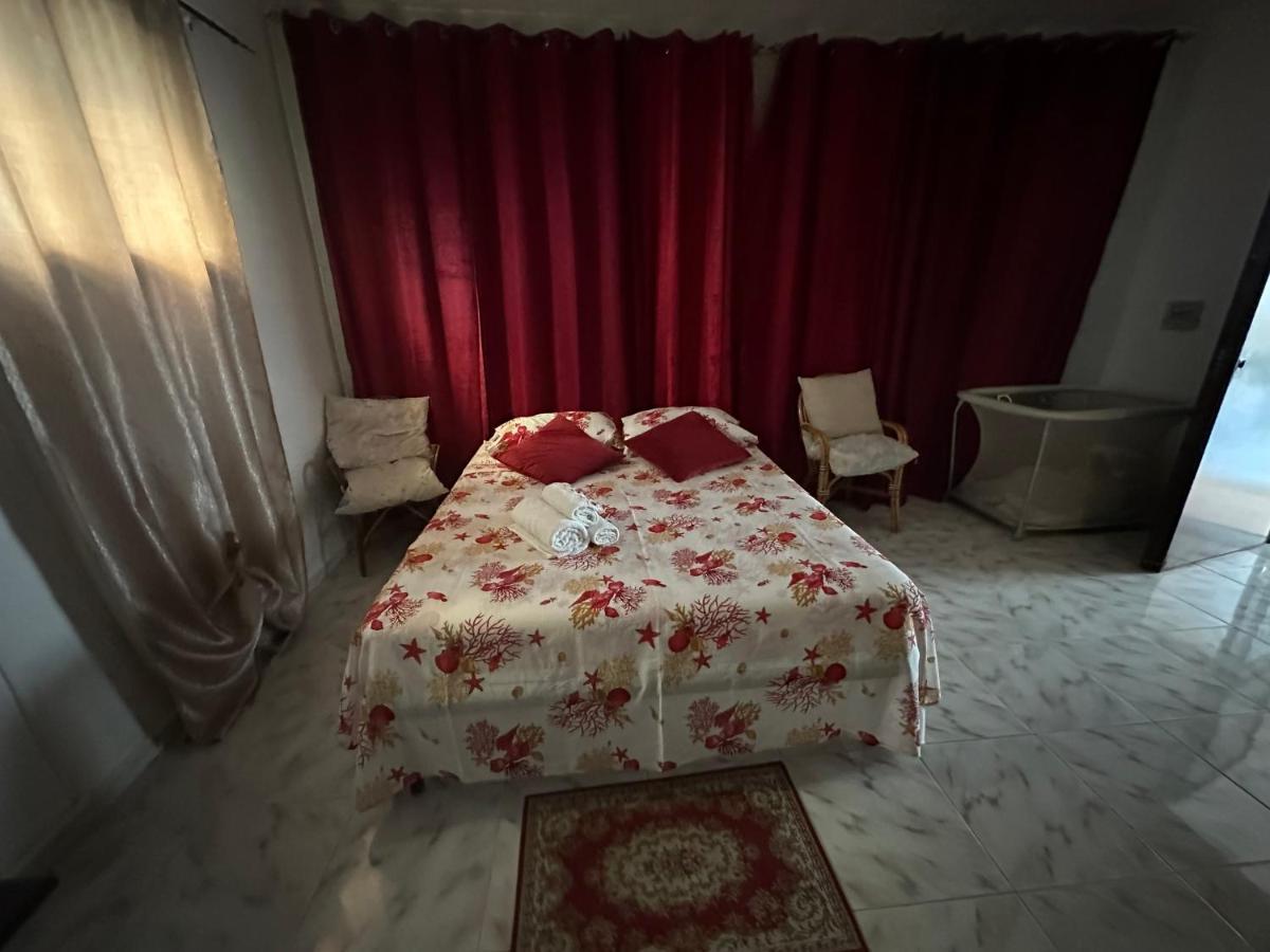 ナポリ Imperium Allestimenti Bed & Breakfast エクステリア 写真